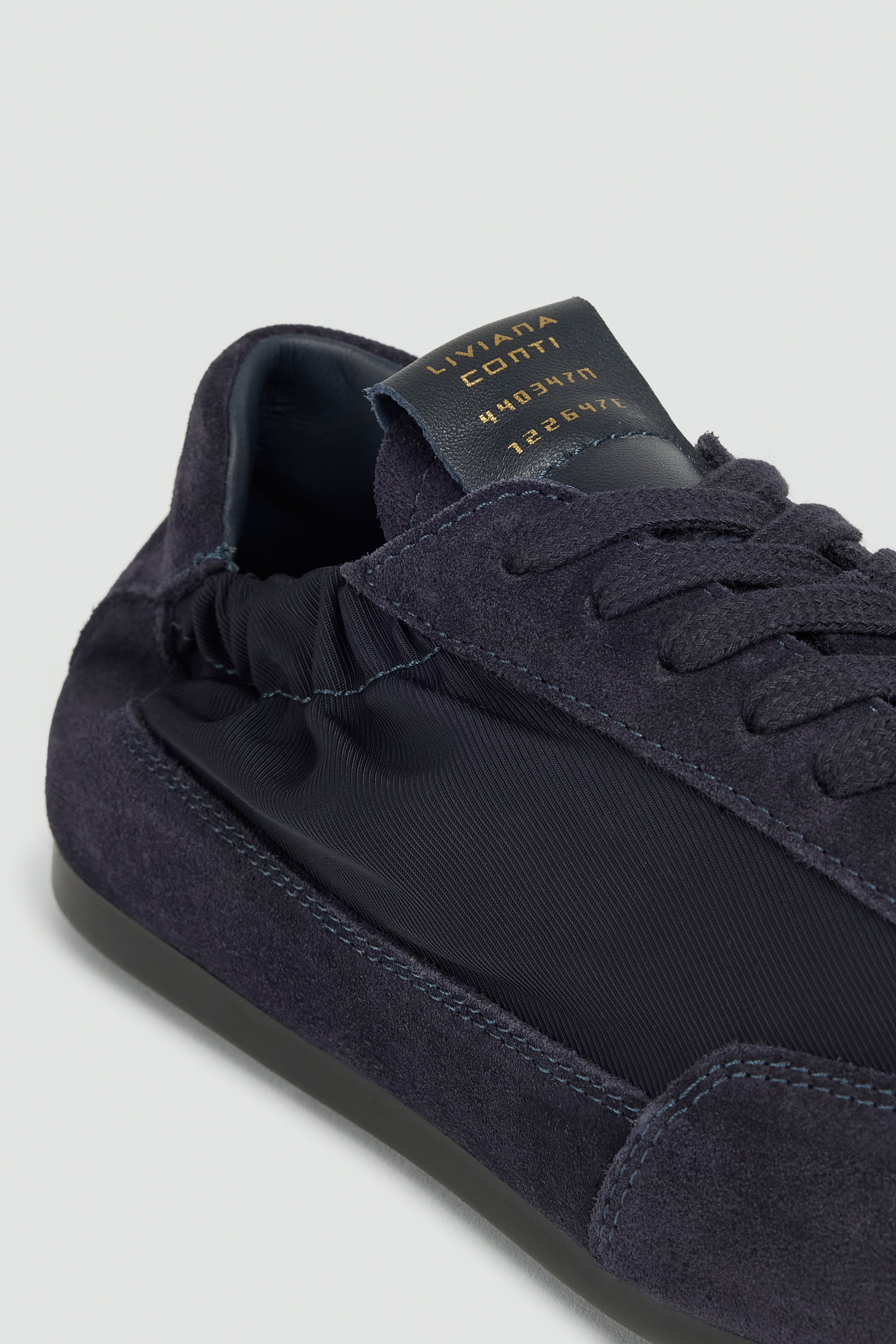 SNEAKERS-NYLON-E-CAMOSCIO