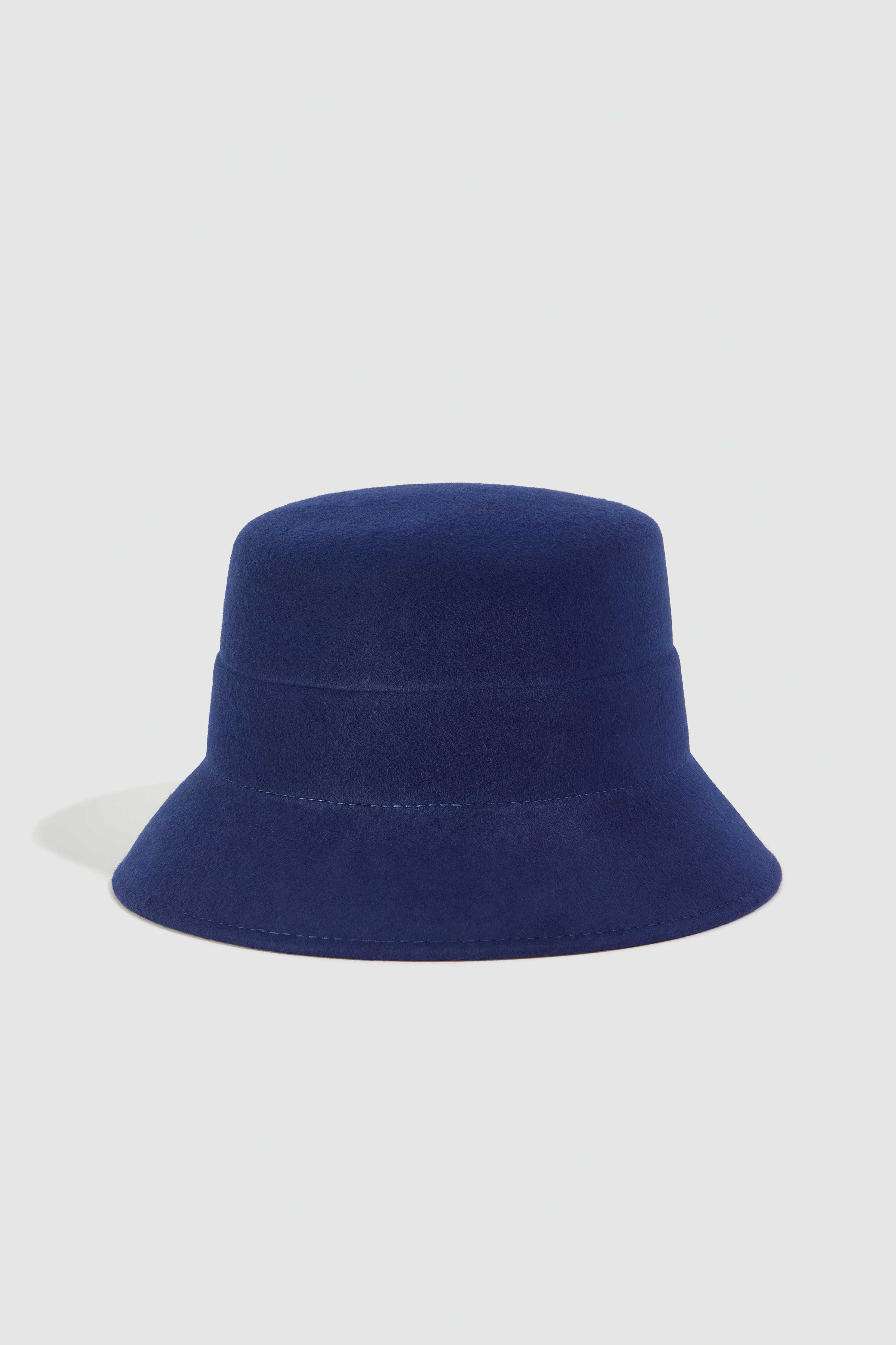 BUCKET-GRETA