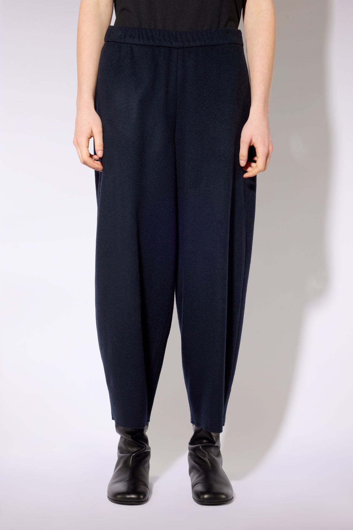 PANTALONE-HARPER