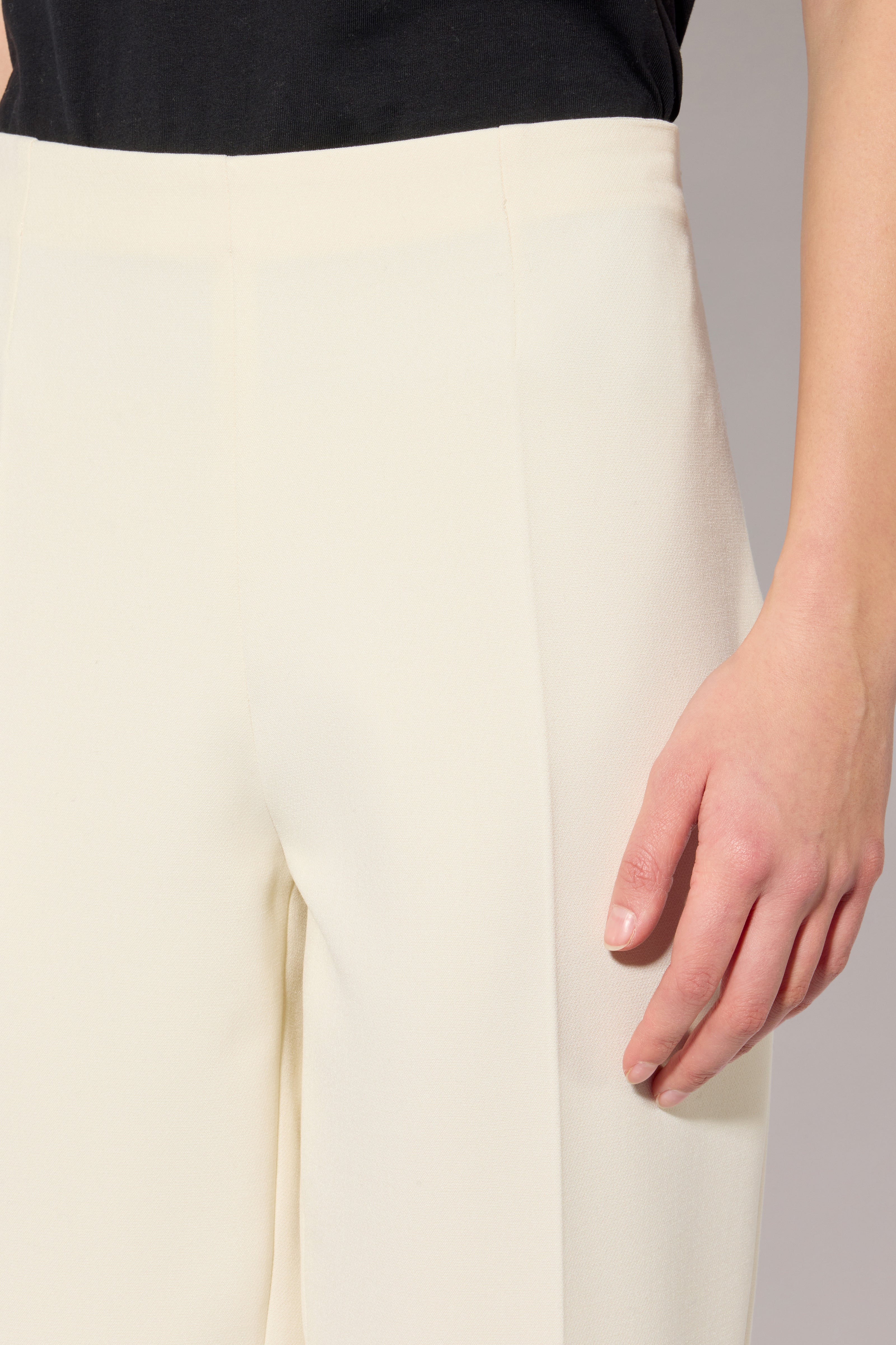 PANTALONE-TYMON